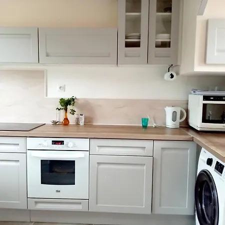 Дом отдыха Maison Confortable A Avec Garage. *