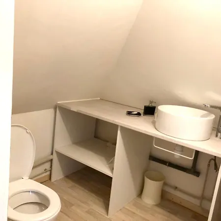 Maison Confortable A Avec Garage. Σπίτι διακοπών