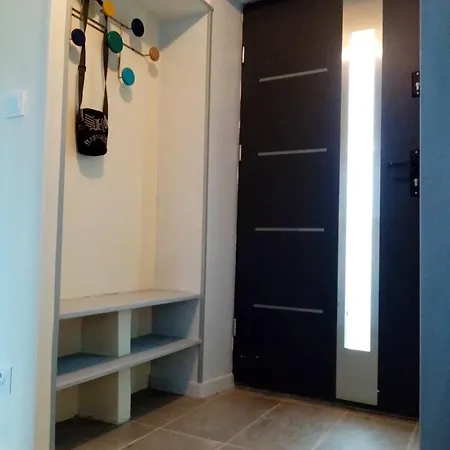 Maison Confortable A Avec Garage. Σπίτι διακοπών *